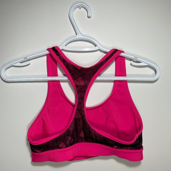 Underamour Sports Bra - Picture 3 of 3